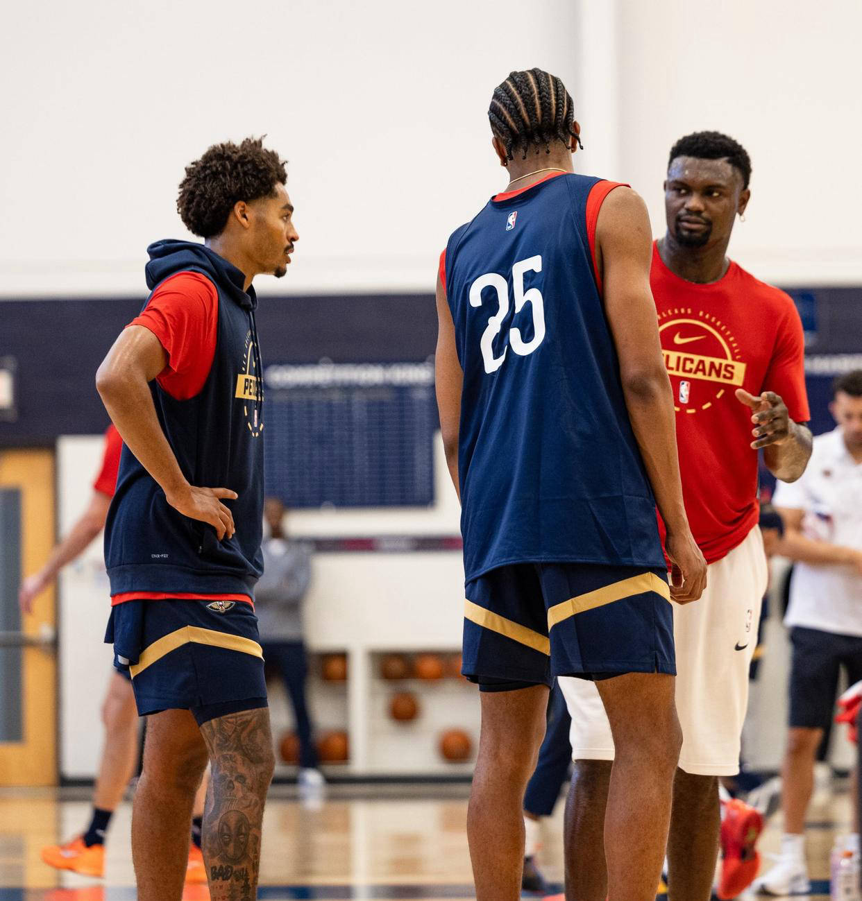 中欧体育官方网站新奥尔良鹈鹕训练开放日，国际比赛日止住颓势引欢呼，意甲在即，细节决定成败的简单介绍