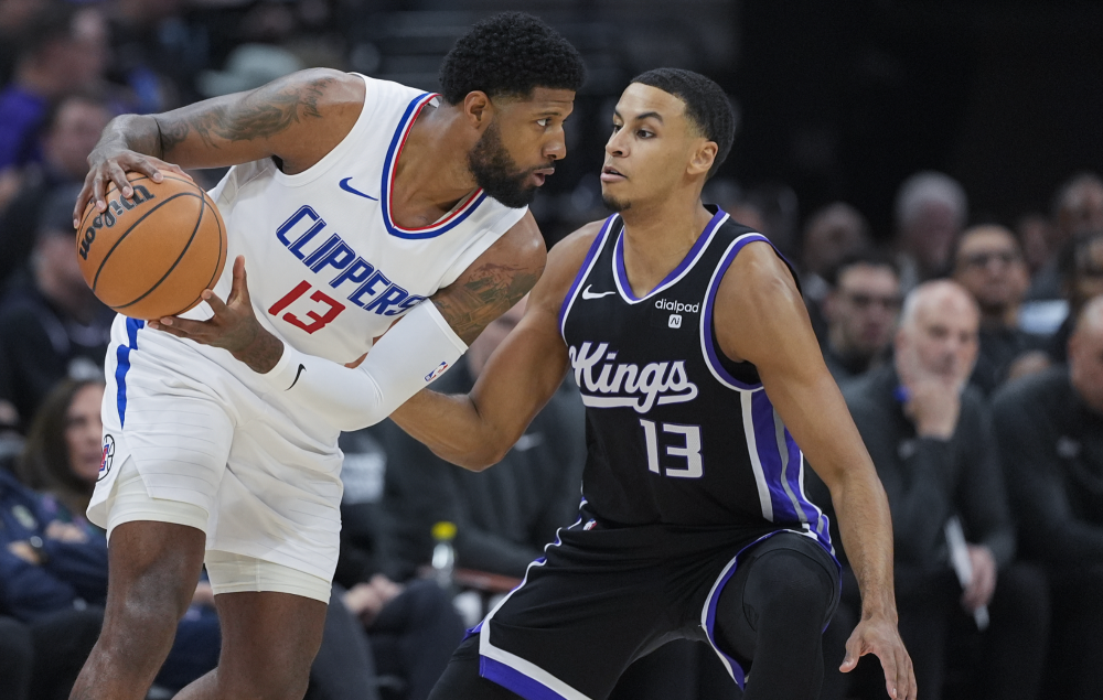 中欧体育包含NBA常规赛赛程吃紧,萨克拉门托国王今晨绝杀压哨,球迷炸锅,阵容厚度经受考验的词条