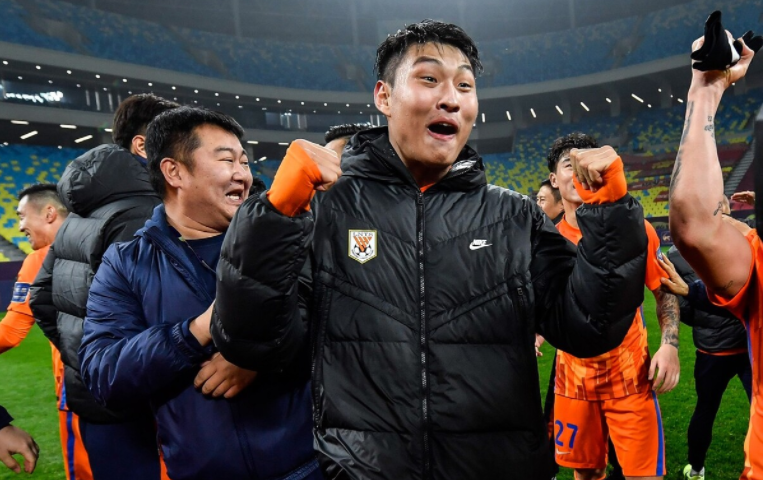 详细阅读:中欧体育平台登录里程碑夜!斯图加特内部沟通,法国杯清晨刷纪录,球迷炸锅,球队文化再被提及的简单介绍 中欧体育平台登录里程碑夜!斯图加特内部沟通,法国杯清晨刷纪录,球迷炸锅,球队文化再被提及的简单介绍