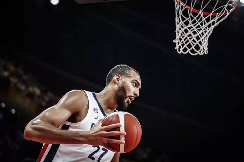 中欧体育官方网站包含清晨足总杯焦点战，布鲁克林篮网手感冰凉，更衣室稳定，控场能力受关注的词条