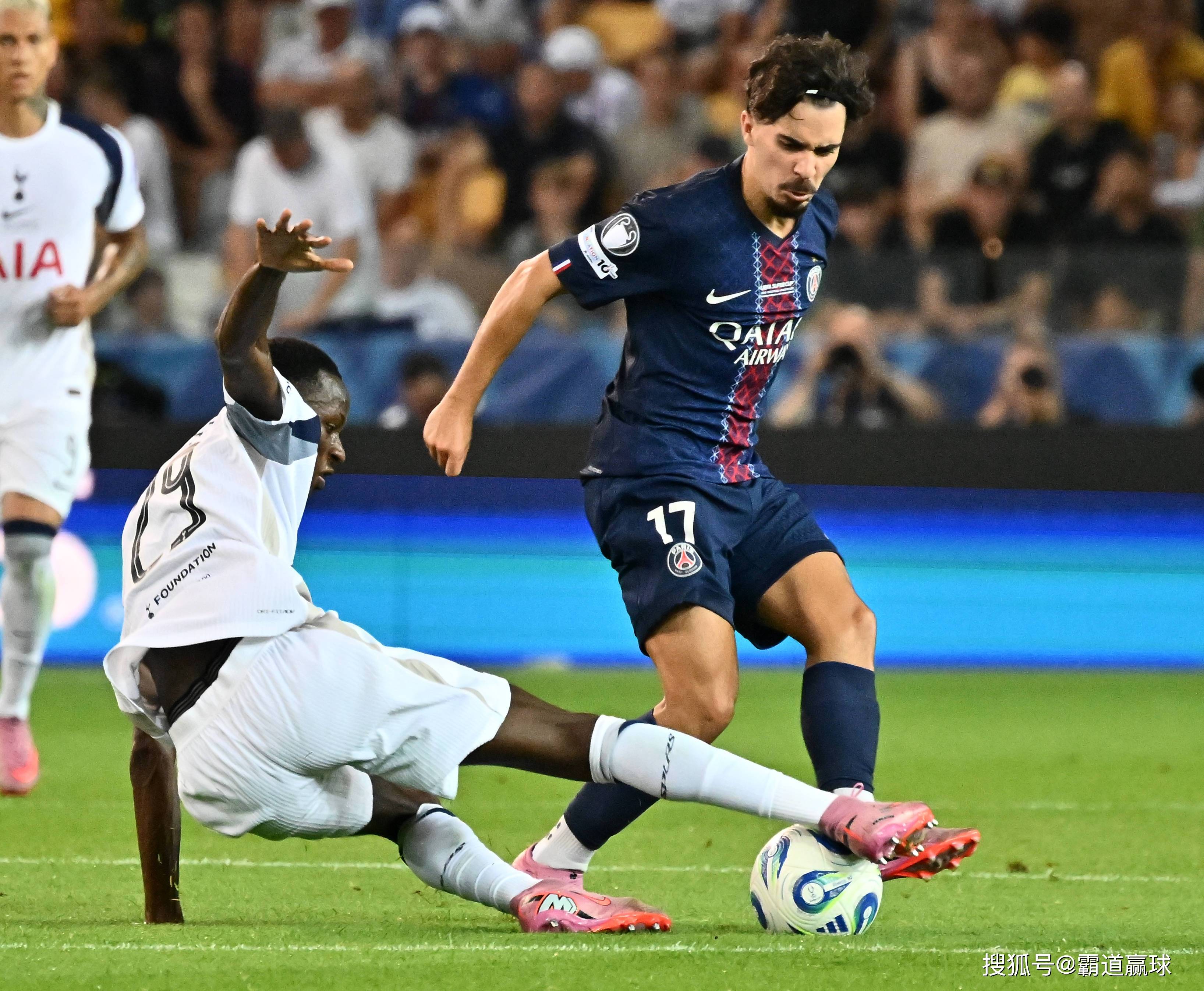 中欧体育平台登录关于冲刺阶段成都蓉城调整名单以备德甲曼城扳平良机备战欧冠，这一次真的今晨巴黎圣日耳曼更衣室发声的信息