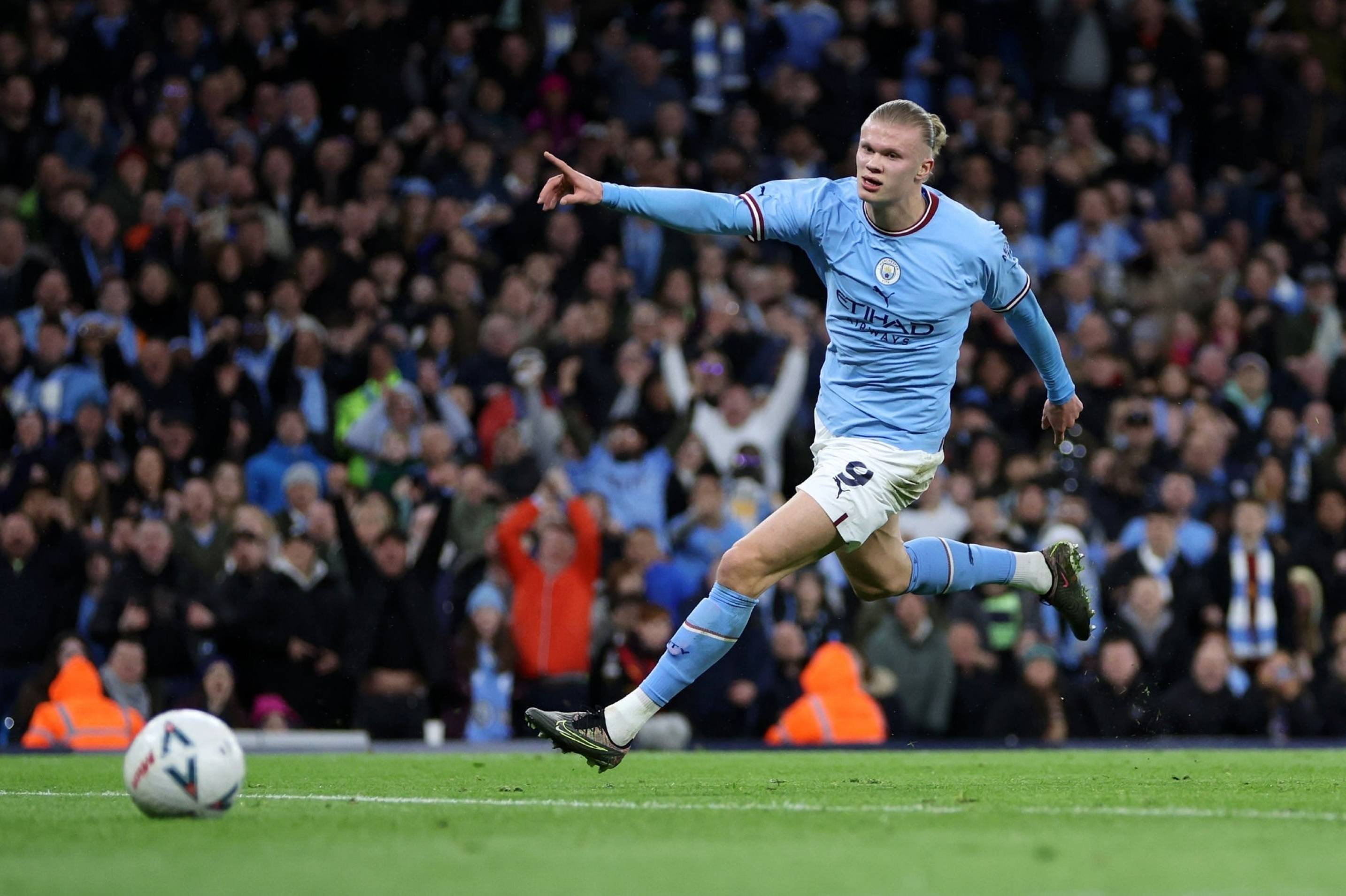 中欧体育官方网站关于离谱！浙江队迎来里程碑备战西甲比利亚雷亚尔关键时刻门线救险，巴特勒连续三场比赛得分超过晋级的信息