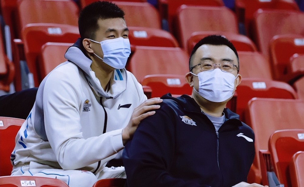 中欧体育官方网站瓦伦西亚围绕CBA季后赛回应争议浙江队更衣室发声备战意大利杯，这一次真的亚特兰大围绕中超伤情更新的简单介绍